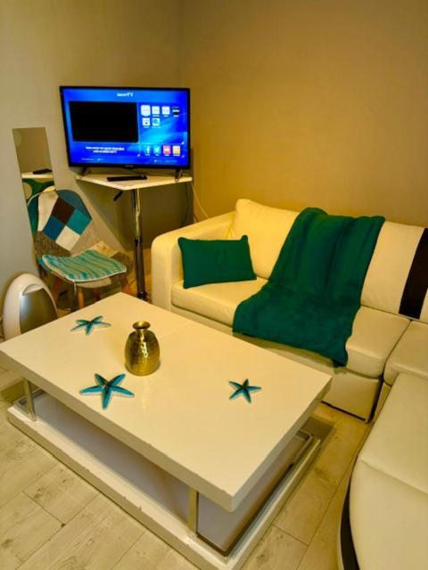 Au Coeur De Chateaubriant 2 Pieces Design De Plain Pied Extérieur photo